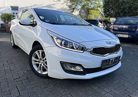 Kia Pro_ceed ProCeed / pro_cee'd 1.6 GDI 135 PS - Panorama, Klima, TÜV bis 02/2027