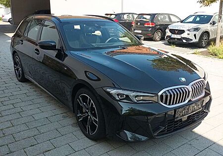 BMW 330 i xDrive Touring M Sport PANORAM AHK Ambi HiFi