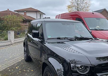Land Rover Defender 110 X-Dynamic SE