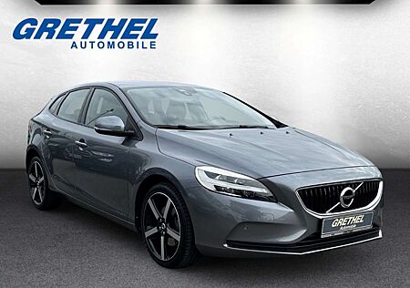 Volvo V40 Momentum 18 Zoll Navi Soundsystem LED Sperrdiff.