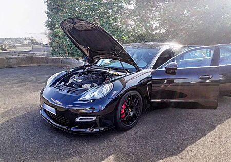Porsche Panamera Turbo PDK