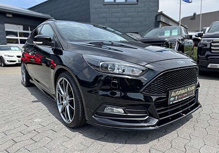 Ford Focus 2,0 EB ST Leder-Sport-Paket Turnier