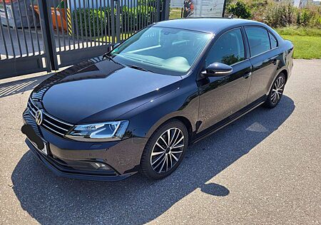 VW Jetta Volkswagen 2.0 TDI DSG BlueMotion Technologie