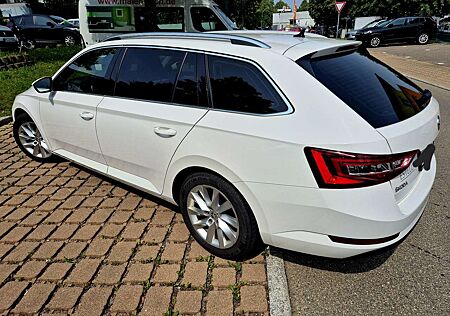 Skoda Superb Ambition 1HAND NETTO 12500 EURO