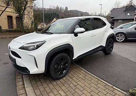 Toyota Yaris Cross 4x4 Hybrid 1.Hand,Navi,Kamera