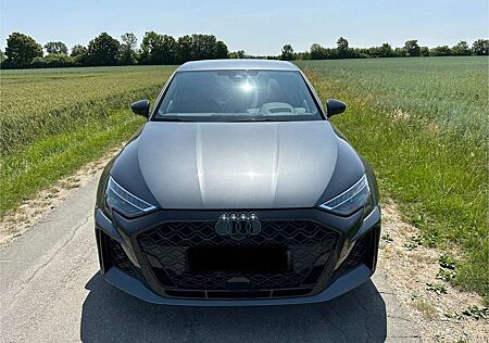 Audi RS3 Schalensitze MatrixLED Navi+ SONOS, Sportabgasanl.