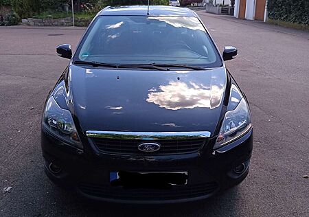 Ford Focus 1.6 Ti-VCT Sport