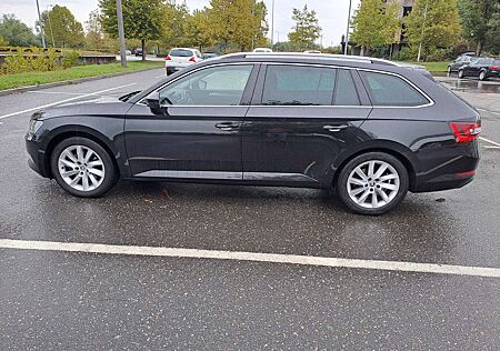 Skoda Superb Combi 2.0 TDI DSG Ambition