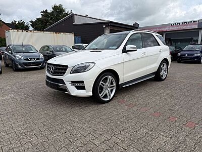 Mercedes-Benz ML 350 BT AMG/SPORT PANO DESIGNO VOLL