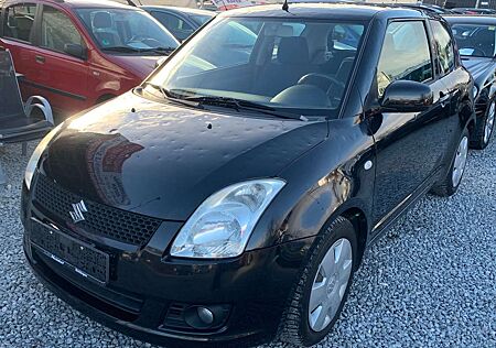 Suzuki Swift 1.5 Comfort. Alufelgen. 1.Hand. 8. Fach bereift