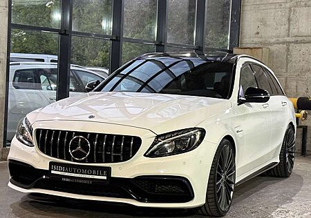 Mercedes-Benz C 63 AMG Performance LED Pano Kamera Distronic