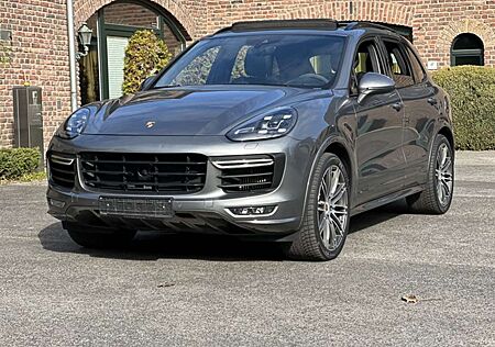 Porsche Cayenne GTS 21 TURBO*PANORAMA*KAMERA*LED*BOSE*SPORTD