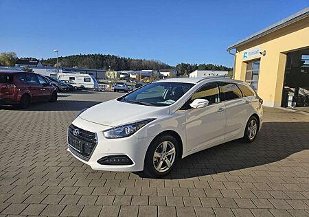 Hyundai i40 cw blue Trend*Sitzheizung*PDC*HU/AU neu*
