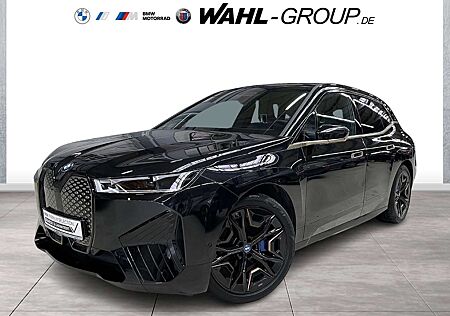 BMW iX xDrive40 SPORTPAKET H&K HIFI AHK PANO LASER ALU 22