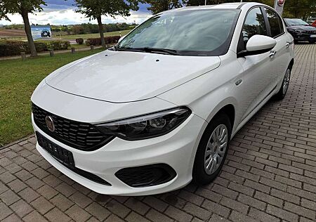 Fiat Tipo Easy 5-Türer MY18 1.4 16V Navi-PDC-Sitzhzg.-AW
