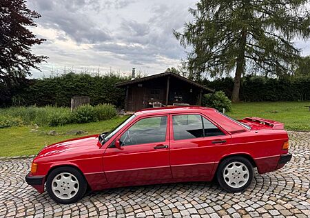 Mercedes-Benz 190 E orig.109000 Km! Erstlack, rostfrei!