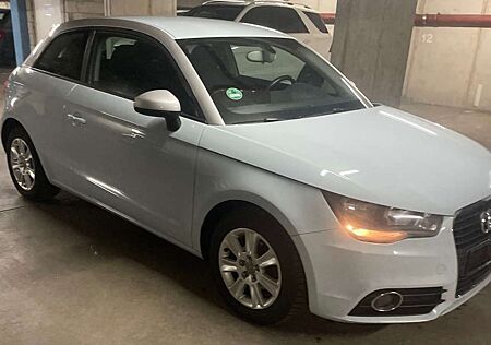Audi A1 1.6 TDI Attraction