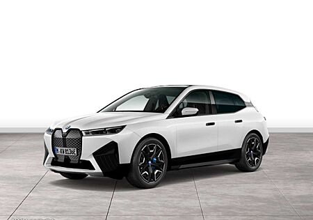BMW iX xDrive40 Sportpaket AHK