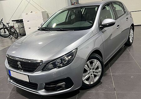 Peugeot 308 1.2 Limousine *Navi*SHZ*PDC*Temp.*Bluetooth*