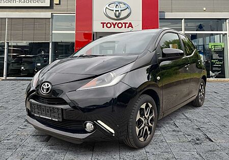 Toyota Aygo 1.0 x-play Team D KAM