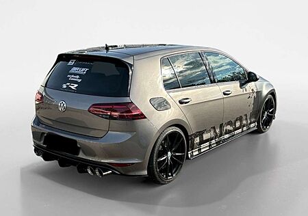 VW Golf Volkswagen GolfVII R 396PS, Luftfahrwerk Custom-Tuning