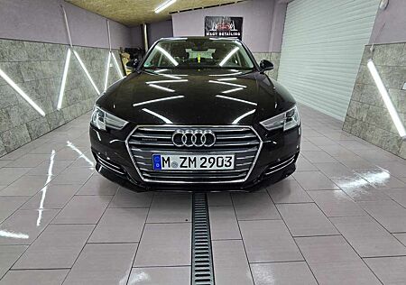 Audi A4 2.0 TDI S tronic Quattro Virtual Alcantara