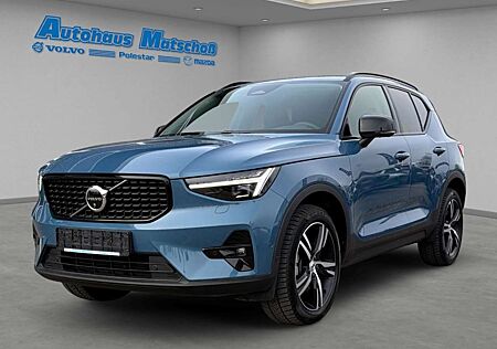 Volvo XC 40 XC40 B4 Plus Dark Leder Panoramadach Memory Sitze Sound