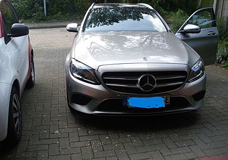 Mercedes-Benz C 300 C300e+T+9GTRONIC+HUD; 45km elektr.Reichweite