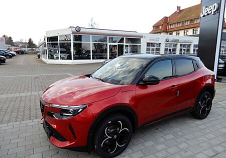 Alfa Romeo Junior 1.2 VGT Ibrida Speciale Tech+Sport Pak.