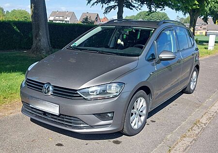 VW Golf Sportsvan Volkswagen Golf VII Sportsvan 1.2 TSI BlueMotion Technology D