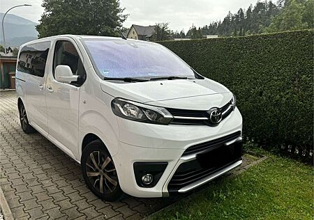Toyota Pro Ace Proace Proace 2,0-l-D-4D L1 (8-Si.) Verso