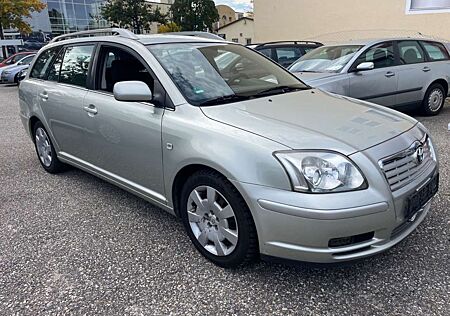 Toyota Avensis Combi Sol 1.8-l-VVT-i 16V / Tüv 8.26