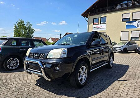 Nissan X-Trail 2,0 Elegance 4x4