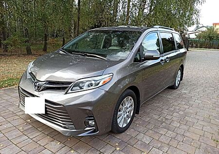 Toyota Sienna 3.5 V6 Limited AWD RFK Leder LPG