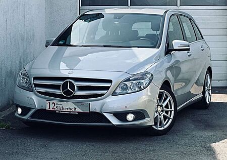 Mercedes-Benz B 200 *NAVI*SHZ*LEDER*PDC*2.HD*EURO6*TÜV NEU