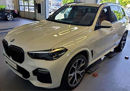 BMW X5 xDrive45e M Sport*21´´AHK,HUD,ad.LED,Integral