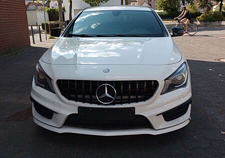 Mercedes-Benz CLA 180 AMG Auto Navi Scheckheft