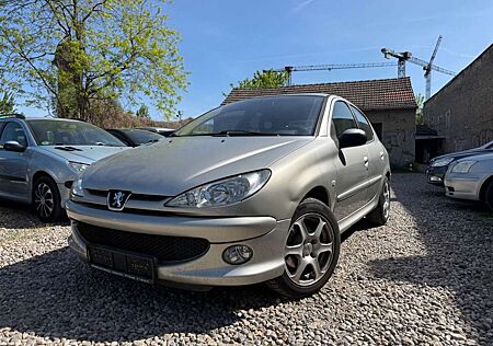 Peugeot 206 Grand Filou Cool-KLIMA-TÜV NEU