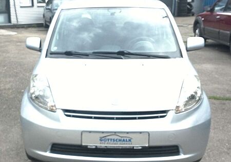 Daihatsu Sirion 1.0