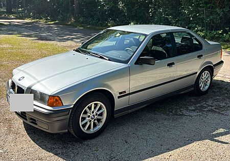 BMW 318i 318