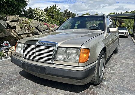 Mercedes-Benz E 300 D