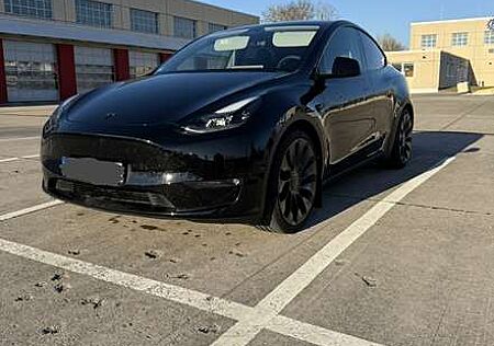 Tesla Model Y Performance Dual Motor AWD