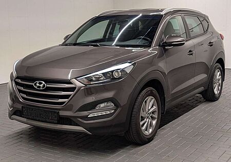 Hyundai Tucson 2WD Navi/SHZ/LHZ/PDC/Kam/Tempom./17-LM