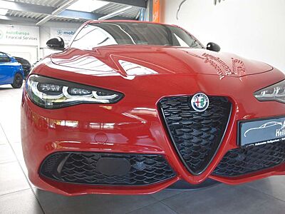 Alfa Romeo Giulia Veloce Q4 LED Navi Leder Kamera ACC D.N.A