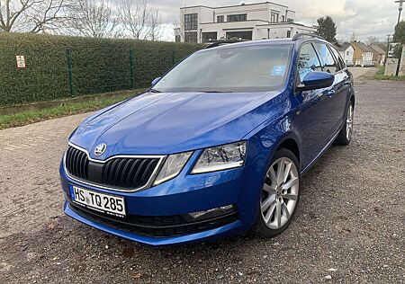 Skoda Octavia Combi 2.0 TDI DSG Soleil