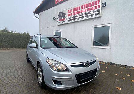 Hyundai i30 CW 1.6 CRDi 66 kW Classic/Klimaanlage