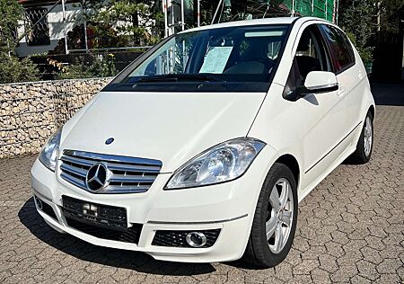 Mercedes-Benz A 160 BlueEFFICIENCY, JUNGE STERNE; SH ,