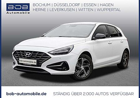 Hyundai i30 1.5 Intro Edition NAVI SHZ LHZ PDC