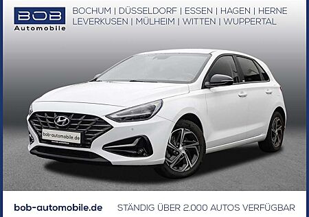 Hyundai i30 1.5 Intro Edition NAVI SHZ LHZ PDC