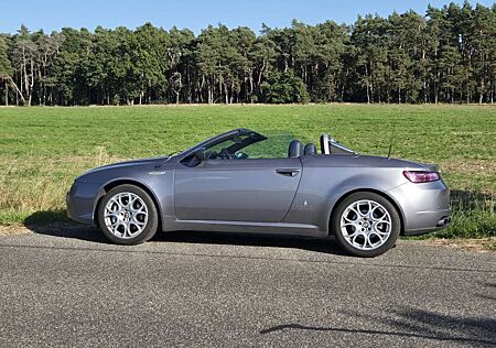 Alfa Romeo Spider 2.4 jdm Exclusive